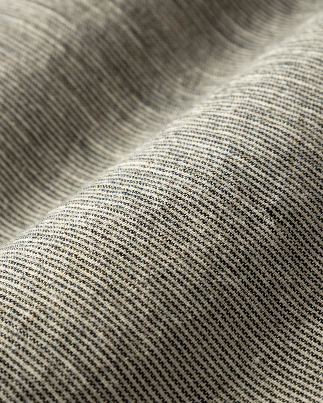 swatch Black/Off White Stripe